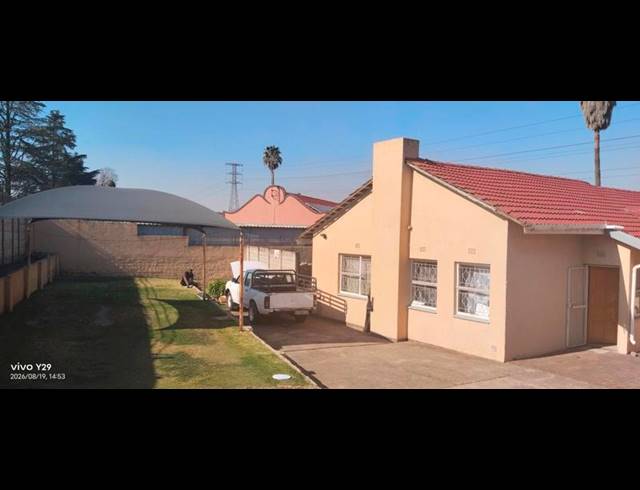5 BEDROOM HOUSE FOR SALE IN BIRCHLEIGH